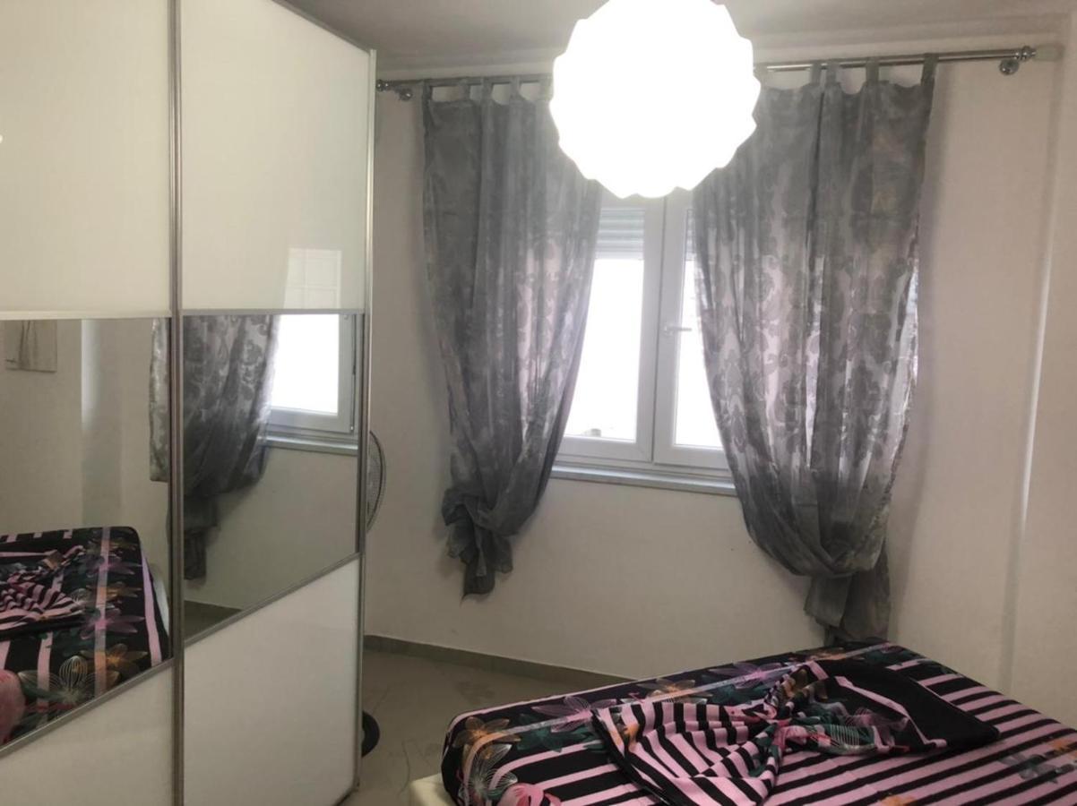 Vale House Holiday Apartment Vlore Exterior photo